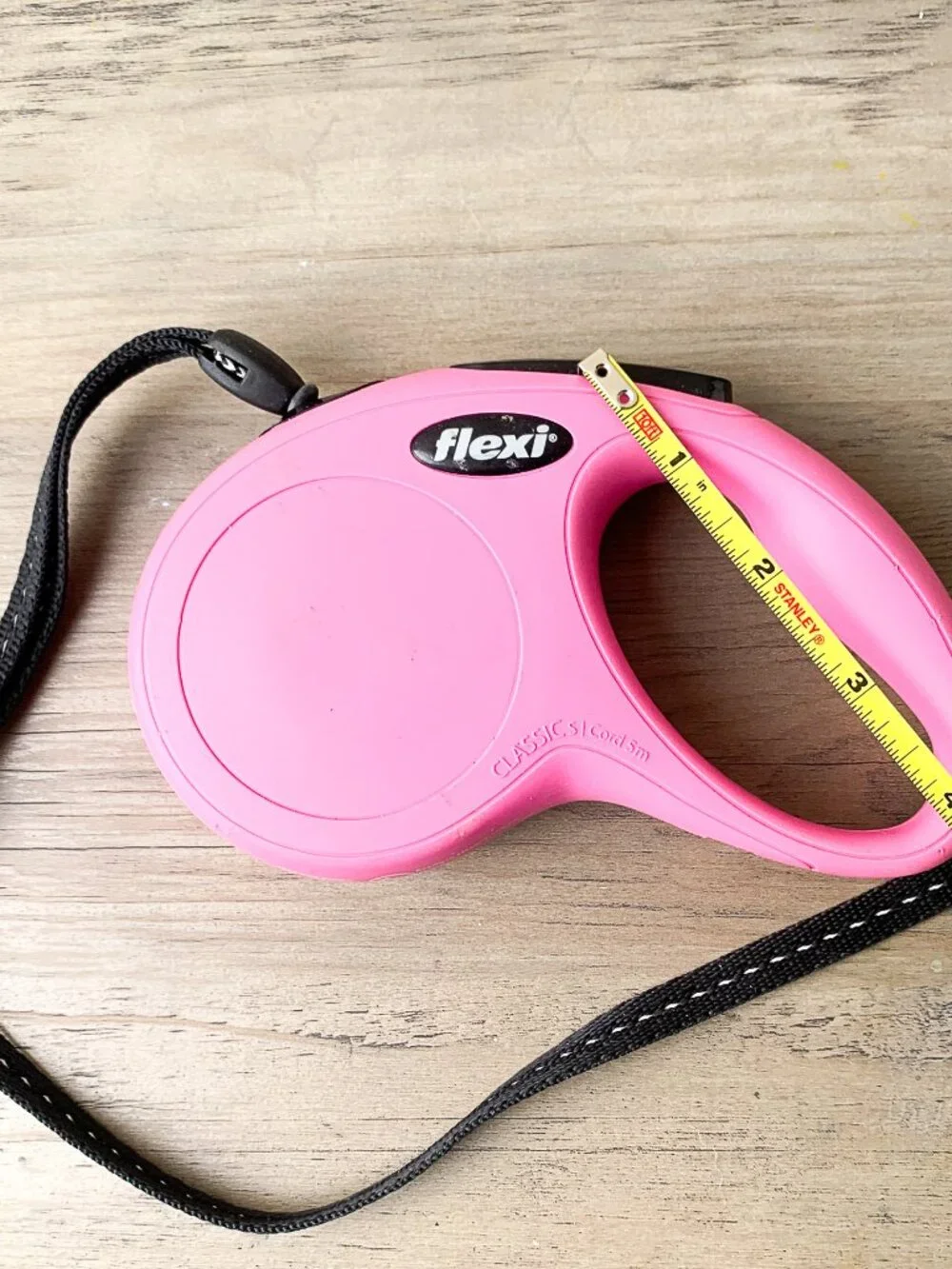 Pink Flexi Leash for Medium Size Dogs. Cord Lead.. 16 feet. Good Condition. - Picture 9 of 11
